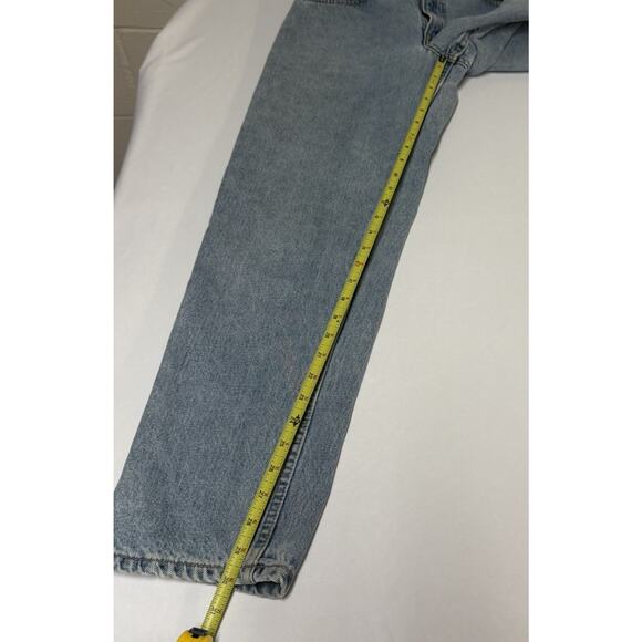 Vintage Levi’s 550 Relaxed Fit Tapered Leg Jeans 33X32 Blue Light Wash 2000s - Picture 13 of 13